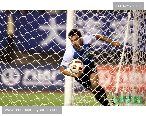 大连足球奇迹：压哨保级成功，全场洒泪的感动瞬间