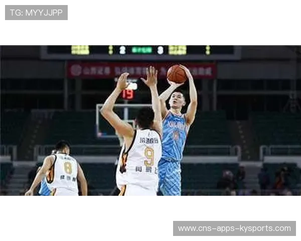 勇士边线发球创造多次进攻良机 勇士边线发球创造多次进攻良机